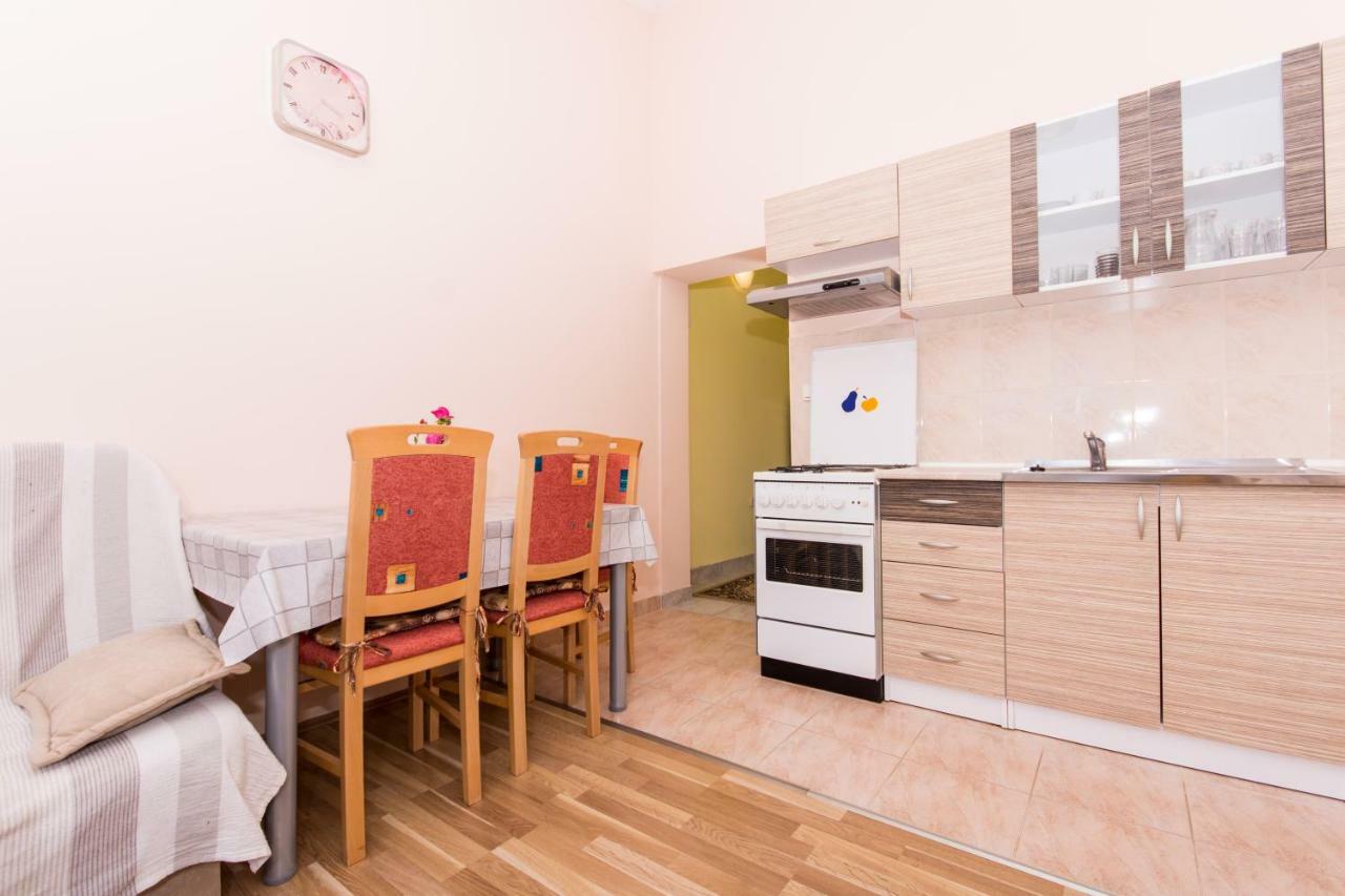 Apartman Anamarija 特罗吉尔 外观 照片