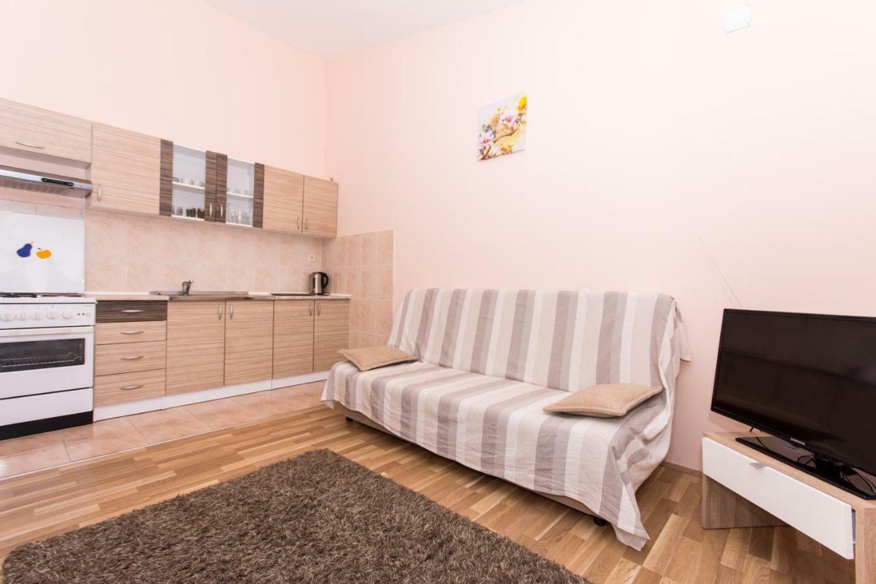 Apartman Anamarija 特罗吉尔 外观 照片